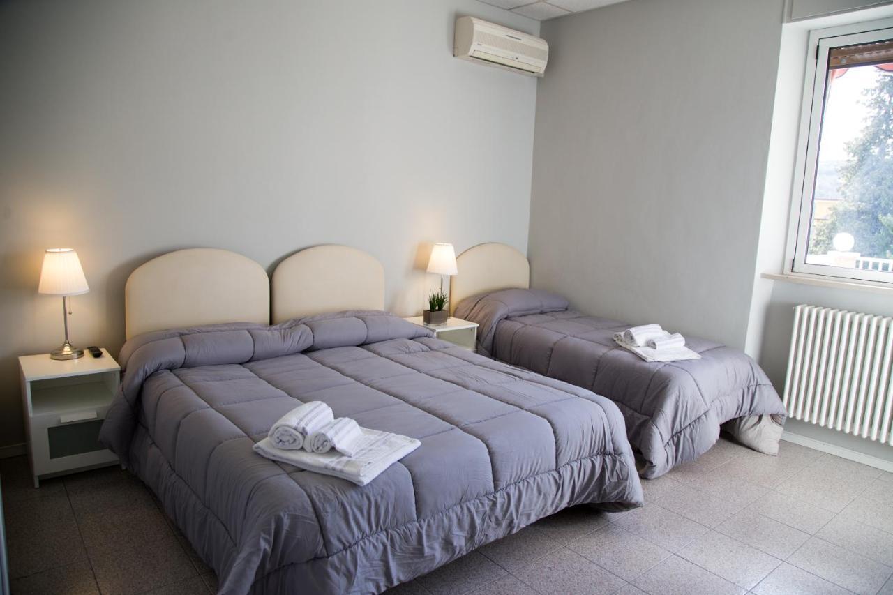 Hotel Lidia Mergo Exterior photo